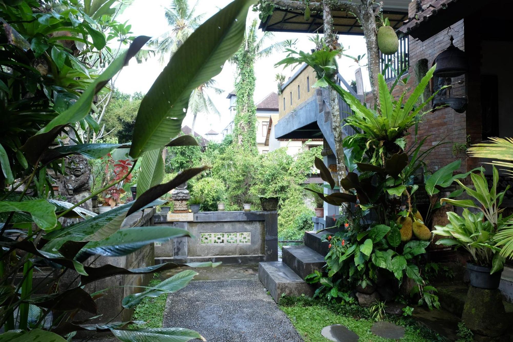 Suastika Guest House Ubud Exterior foto